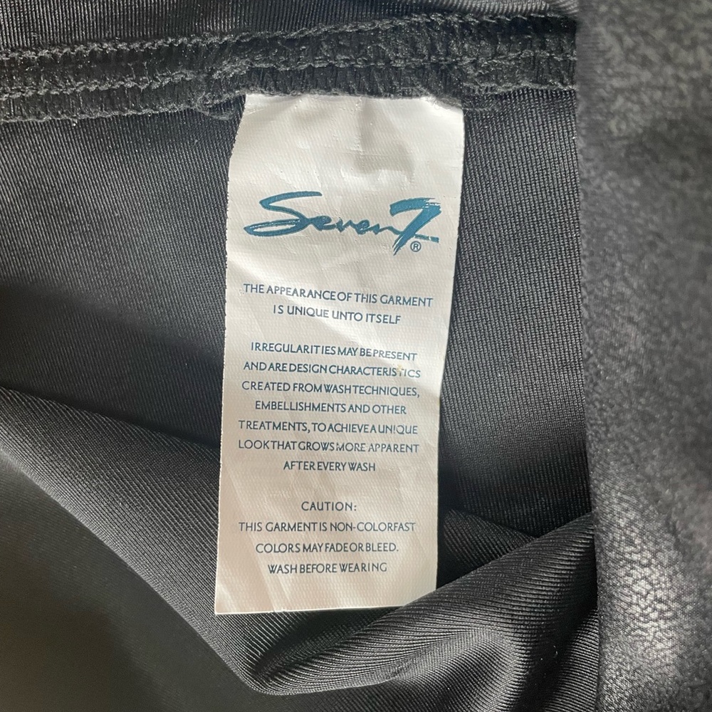 Seven7 Faux Leather Leggings In Excellent Condition - Picture 10 of 16